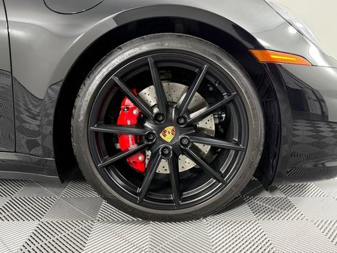 Certified 2024 Porsche 911 Targa 4S AWD/4WD image 19