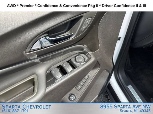 Used 2024 Chevrolet Equinox Premier AWD/4WD image 12