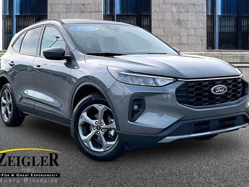 Certified 2025 Ford Escape ST-Line Select AWD/4WD image 1