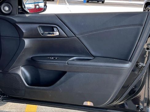 Used 2015 Honda Accord EX-L image 22