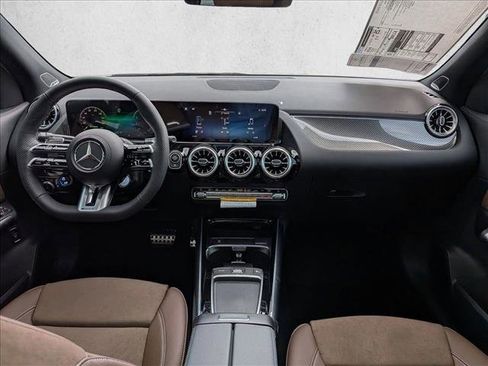 New 2026 Mercedes-Benz GLA 35 AMG 4MATIC image 16