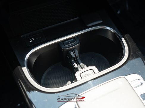 Used 2020 Mercedes-Benz CLA 250 w/ Premium Package image 35