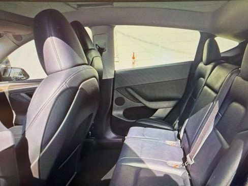 Used 2025 Tesla Model Y Long Range RWD image 7