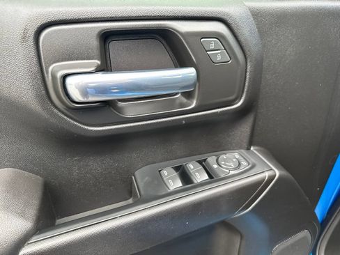 Used 2024 Chevrolet Silverado 1500 Custom AWD/4WD image 15