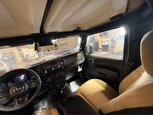 New 2026 Jeep Wrangler Unlimited Sport image 13