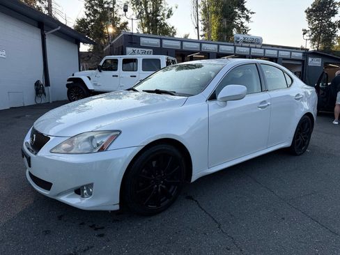 Used 2006 Lexus IS 250 RWD image 1
