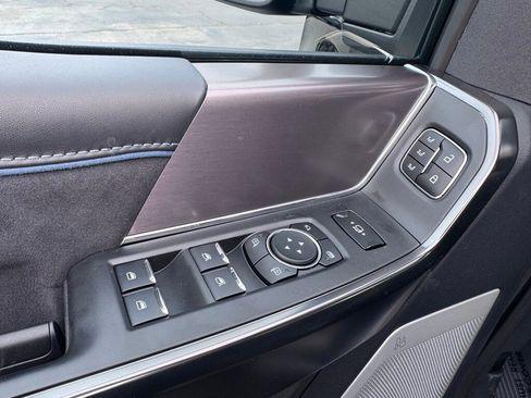 New 2026 Ford F250 Platinum w/ FX4 Off-Road Package image 24