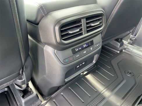 New 2025 Honda Pilot EX-L image 12