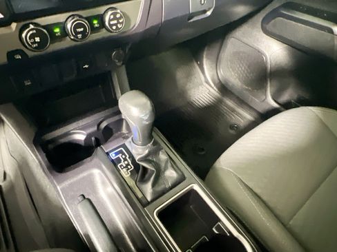 Used 2022 Toyota Tacoma SR w/ SR Convenience Package RWD image 24