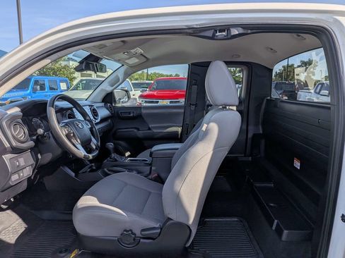 Used 2021 Toyota Tacoma SR RWD image 13