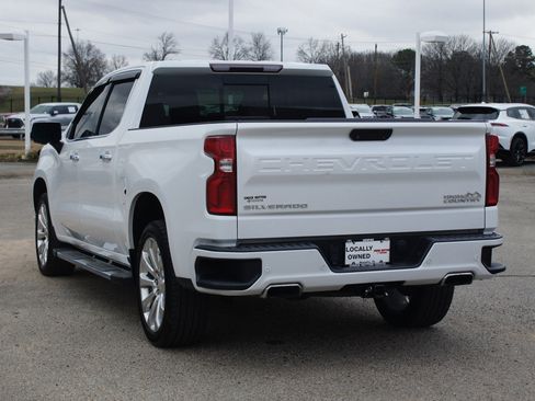 Used 2021 Chevrolet Silverado 1500 High Country image 16