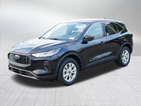 Certified 2024 Ford Escape Active image 3