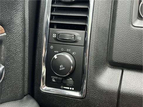 Used 2017 RAM 2500 Laramie w/ Sport Appearance Group AWD/4WD image 26