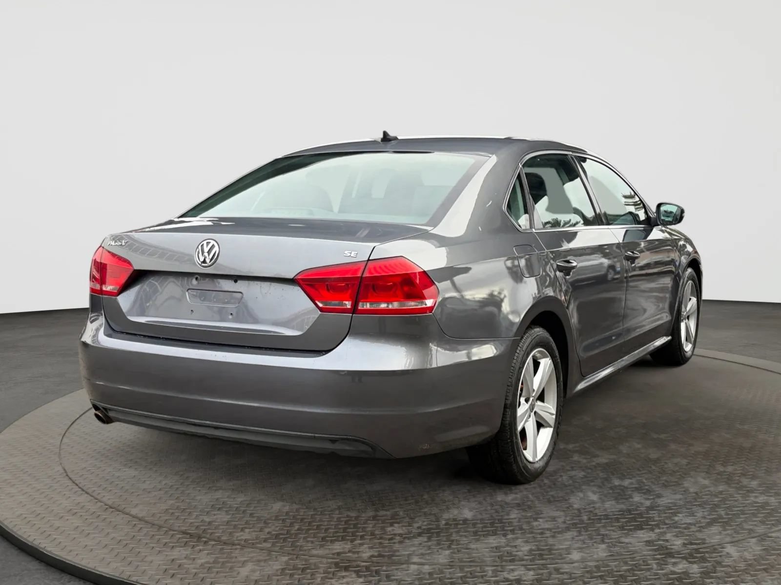 Used 2012 Volkswagen Passat 2.5 SE FWD image 10