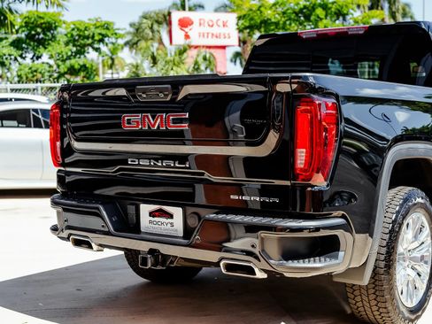 Used 2022 GMC Sierra 1500 Denali image 48