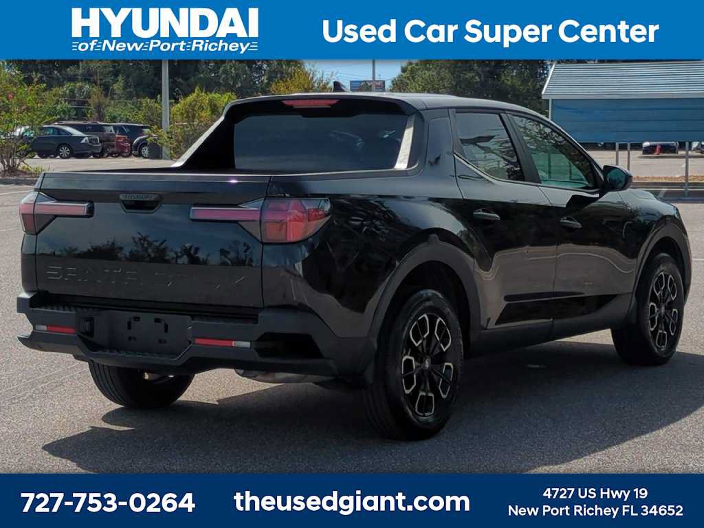 Certified 2024 Hyundai Santa Cruz SE FWD image 5