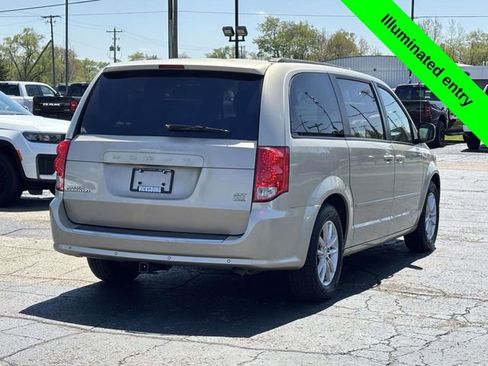 Used 2016 Dodge Grand Caravan SXT w/ Rear Park Assist Package FWD image 33