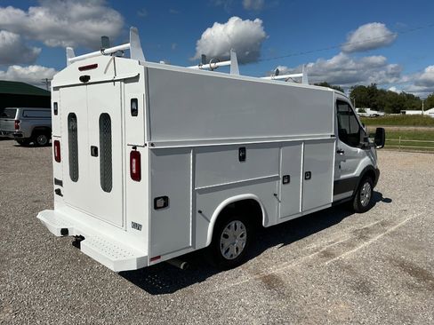 Used 2018 Ford Transit 350 138 w/ Exterior Upgrade Package image 4