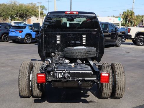 New 2026 GMC Sierra 3500 Pro w/ Convenience Package AWD/4WD image 6