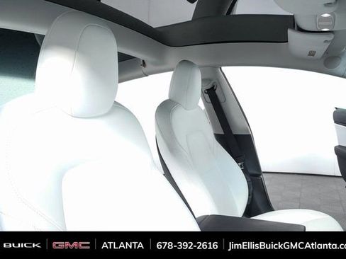 Used 2021 Tesla Model 3 Standard Range Plus image 21