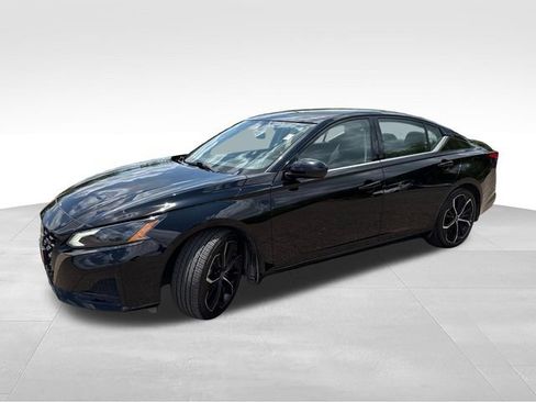 Certified 2023 Nissan Altima 2.5 SR FWD image 4