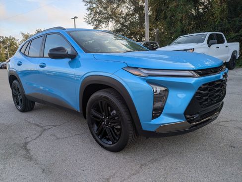 New 2025 Chevrolet Trax ACTIV w/ Driver Confidence Package image 2