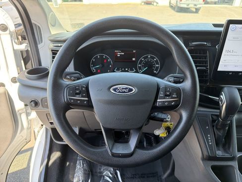 Used 2025 Ford Transit 350 XLT RWD image 18
