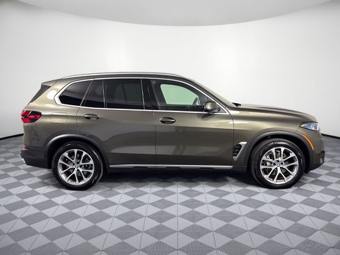 Used 2026 BMW X5 sDrive40i RWD image 8