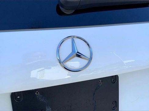 Certified 2022 Mercedes-Benz GLB 250 4MATIC image 28