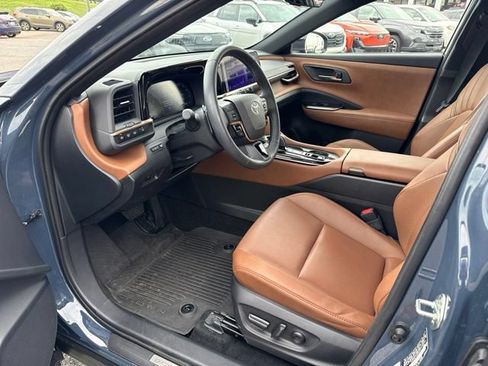 Used 2025 Toyota Crown Signia AWD/4WD image 10
