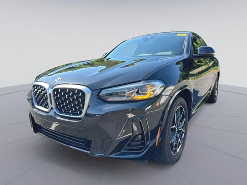 Used 2024 BMW X4 xDrive30i w/ M Sport Package AWD/4WD image 5