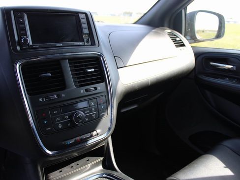 Used 2019 Dodge Grand Caravan GT image 15