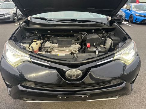 Used 2017 Toyota RAV4 Limited image 10