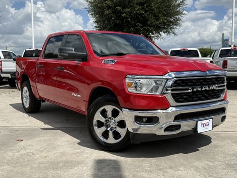 Used 2023 RAM 1500 Lone Star AWD/4WD image 2