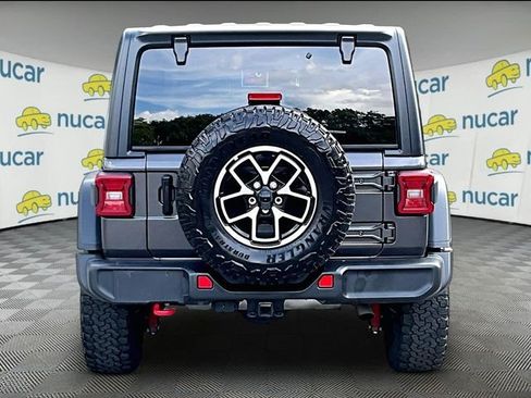 Used 2024 Jeep Wrangler Unlimited Rubicon AWD/4WD image 4