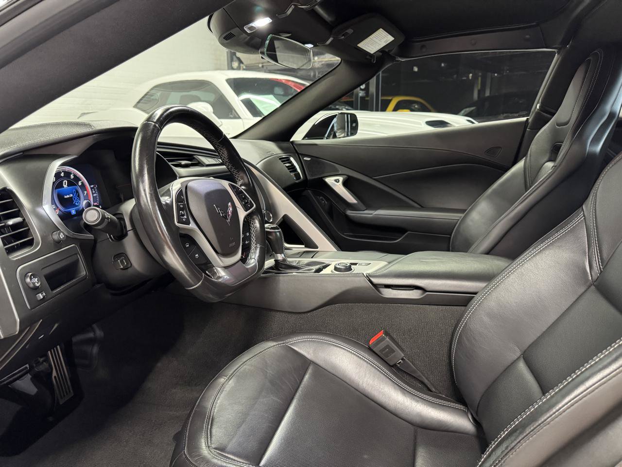 Used 2019 Chevrolet Corvette Stingray Coupe w/ 1LT RWD image 37