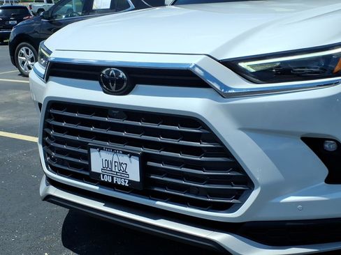 Used 2025 Toyota Grand Highlander AWD Hybrid image 35