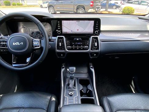 Used 2023 Kia Sorento S w/ Panoramic Sunroof Package FWD image 15