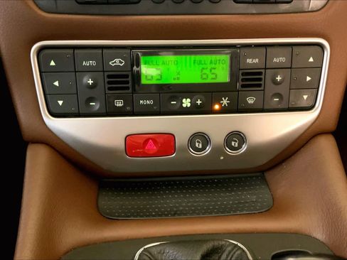 Used 2013 Maserati GranTurismo Sport image 33