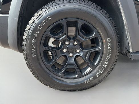 Used 2022 Jeep Cherokee Trailhawk w/ Sound & Nav Group image 40