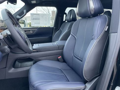 New 2026 INFINITI QX80 4WD image 13