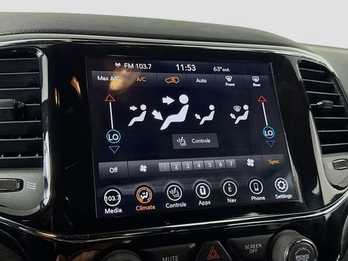 Used 2021 Jeep Grand Cherokee Laredo X AWD/4WD image 25
