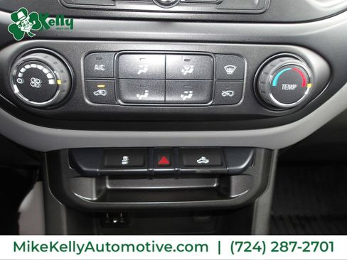 Certified 2022 Chevrolet Colorado W/T w/ Custom Special Edition image 19