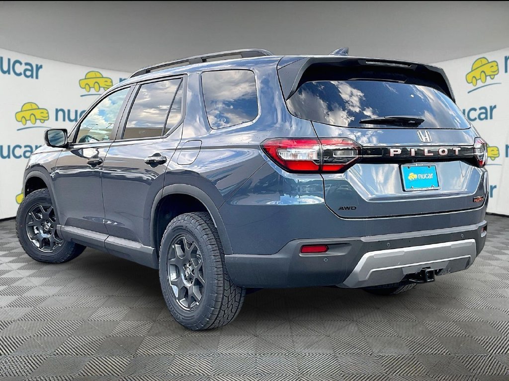 New 2026 Honda Pilot TrailSport image 5