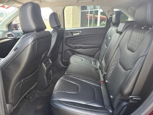 Used 2023 Ford Edge Titanium AWD/4WD image 12