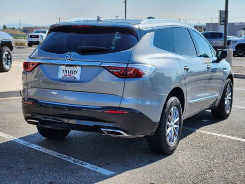 Used 2024 Buick Enclave Premium image 10