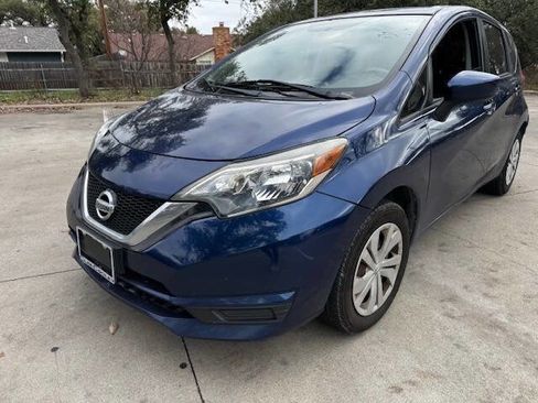 Used 2017 Nissan Versa Note SV image 3