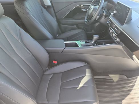 Certified 2025 Acura ADX AWD image 12