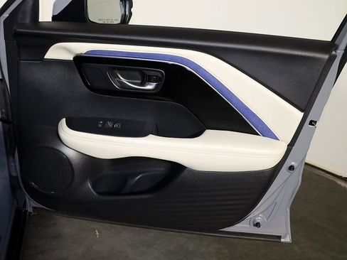 Certified 2025 Acura ADX A-Spec image 32