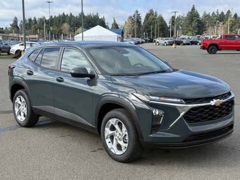 New 2026 Chevrolet Trax LS w/ LS Convenience Package image 7